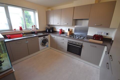9 Isinglass Drive, Edlington, Doncaster, DN12 1DG