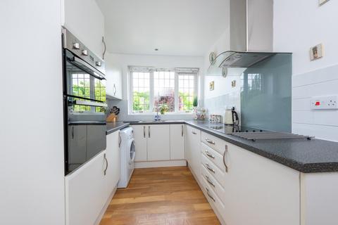 4 bedroom detached house for sale, Oakfield Road, Camberley GU17