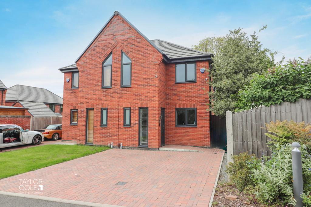 Wigginton Gardens, Tamworth 2 bed semidetached house for sale £225,000