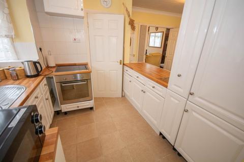 4 bedroom semi-detached house for sale, Newbold Road, Newbold-on-Avon, Rugby, CV21