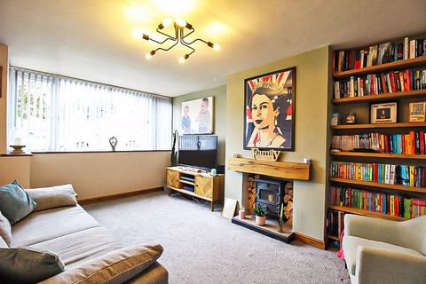 3 bedroom semi-detached house for sale, Waverley Crescent, LANESFIELD, WV4 6PS