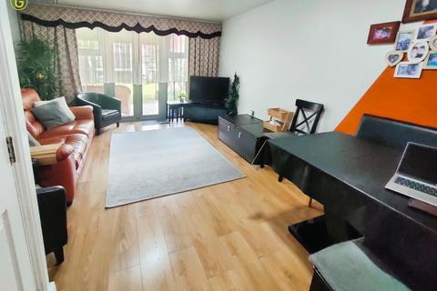4 bedroom terraced house for sale, Keepers Gate, Solihull B37