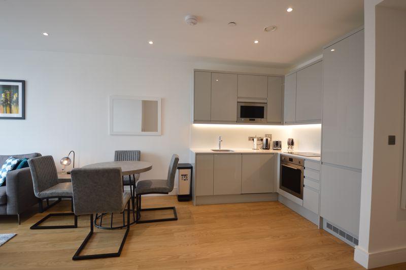 Kitchen / dining...