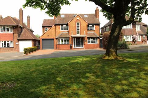 5 bedroom detached house for sale, Mellish Road, Walsall, WS4 2DF