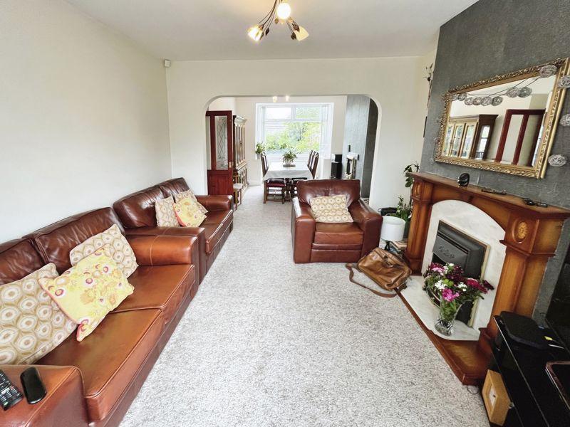 Open Plan Lounge &amp;