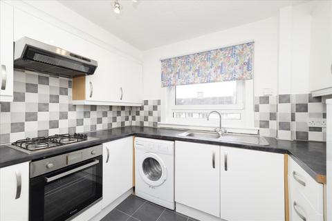 11/5 Firrhill Drive, Edinburgh, EH13 9ER