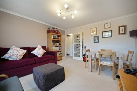 2 bedroom apartment for sale, Apsley Close, Harrow