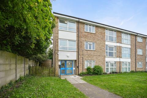 9 Apsley Close, Harrow, HA2 6AP
