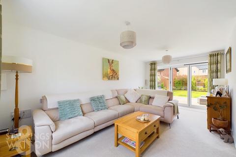 4 bedroom detached house for sale, Honeybee Close, Great Ellingham, Attleborough