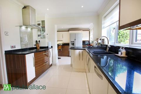 4 bedroom detached house for sale, Springwood, West Cheshunt