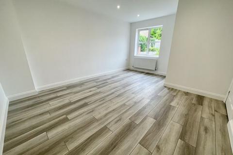 1 Bankside Close, Houghton Regis, Dunstable, LU5 6JF