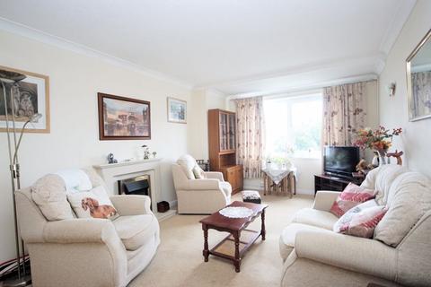 1 bedroom retirement property for sale, Hometide House, Lee-On-The-Solent, PO13