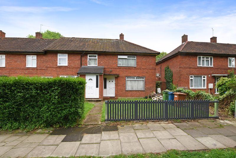 Courtenay Avenue, Harrow 2 bed end of terrace house for sale £425,000