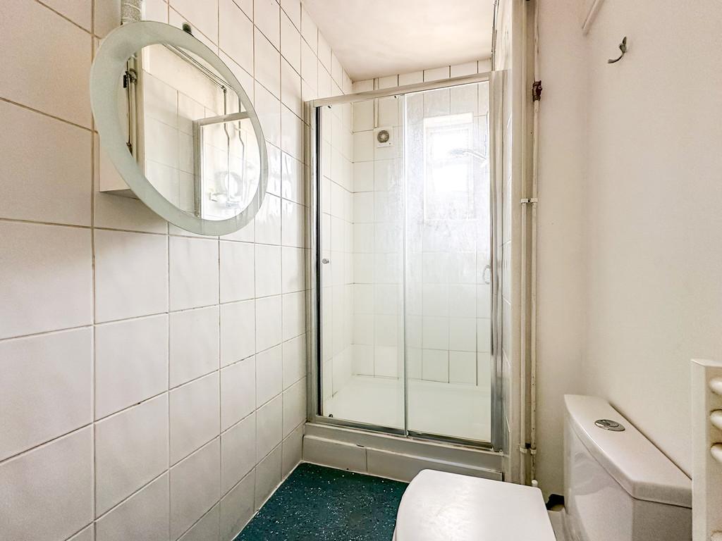 1st Floor Shower