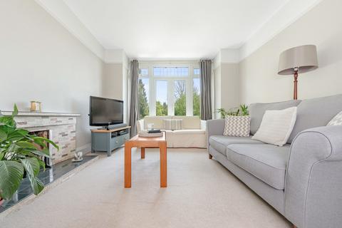 8 Julien Road, Coulsdon, CR5 2DN
