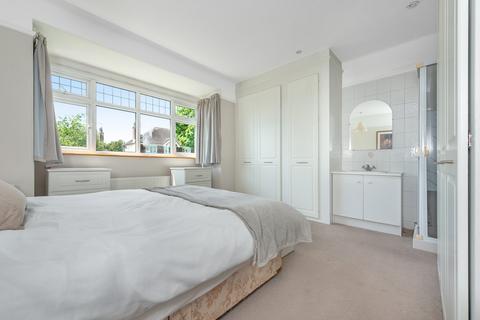 8 Julien Road, Coulsdon, CR5 2DN