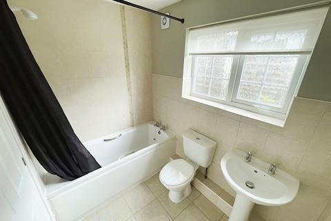 2 bedroom property to rent, Millfield Road, Barningham