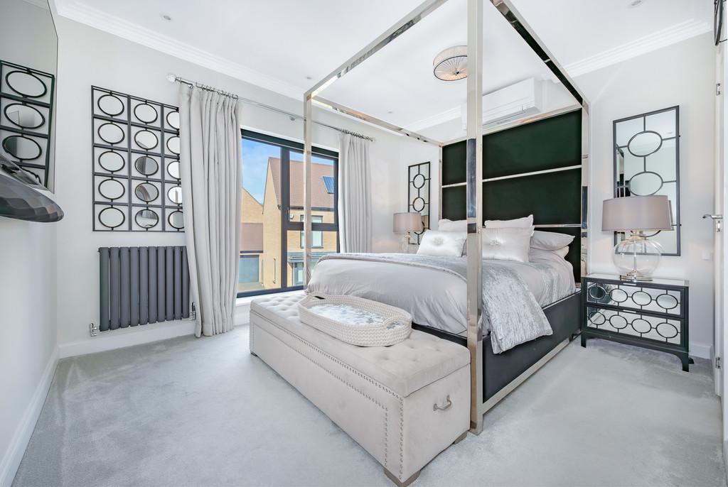 18 Charles Howell Drive Low Res 0033  IMM2960-Enha
