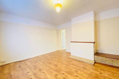 3 bedroom semi-detached house to rent, Coleridge Road, Croydon, CR0