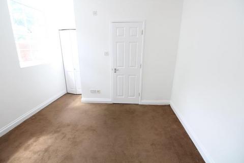 1 bedroom apartment to rent, One Bedroom -  Peak Place - Central Luton