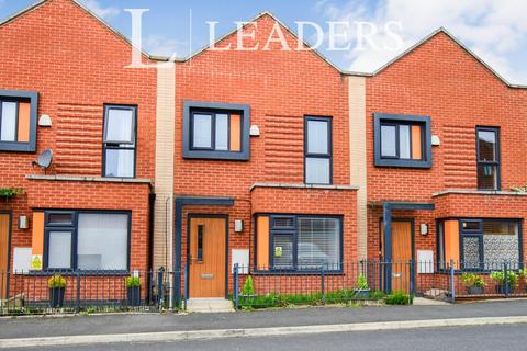 3 bedroom terraced house to rent, Langshaw Street, Salford, M6