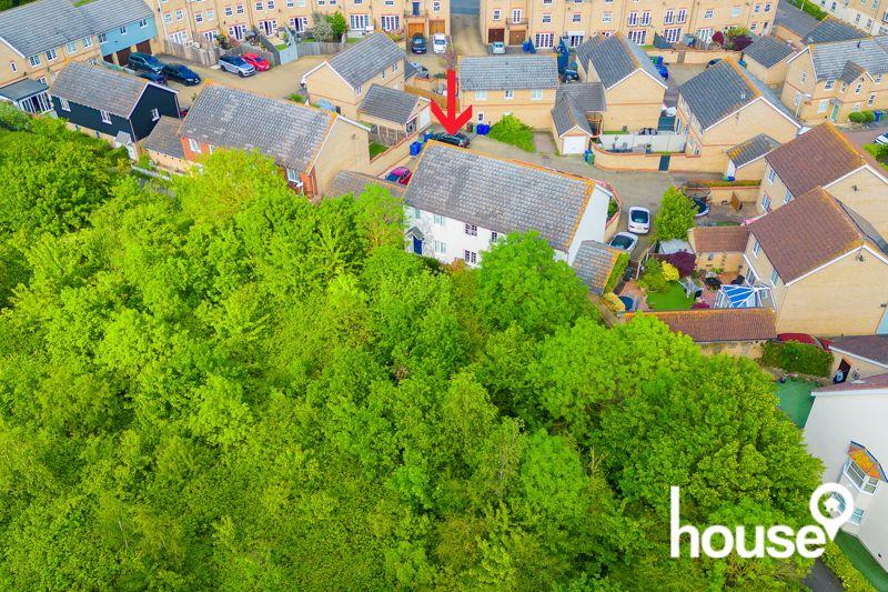 Thistle Walk, Sheerness ME12 3 bed end of terrace house for sale £265,000