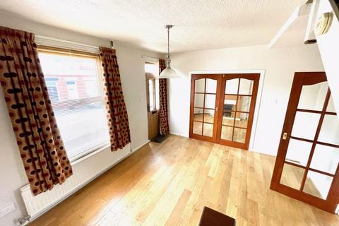 2 bedroom end of terrace house for sale, Prices Lane, Wrexham