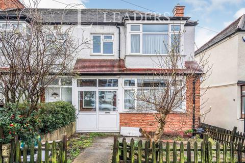 3 bedroom end of terrace house to rent, Leafield Road, Sutton