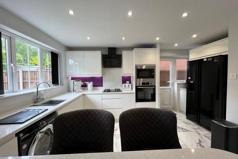 4 bedroom detached house for sale, School Lane, Burntwood