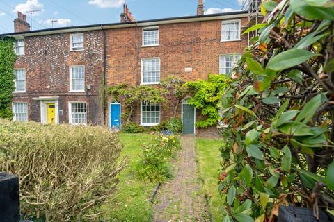 4 bedroom terraced house for sale, London Road, High Wycombe HP11