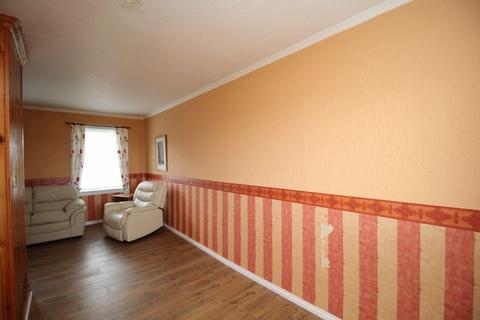 3 bedroom terraced house for sale, Cleish Gardens, Kirkcaldy