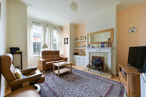 3 bedroom terraced house for sale, Thornhill Road, Surbiton KT6