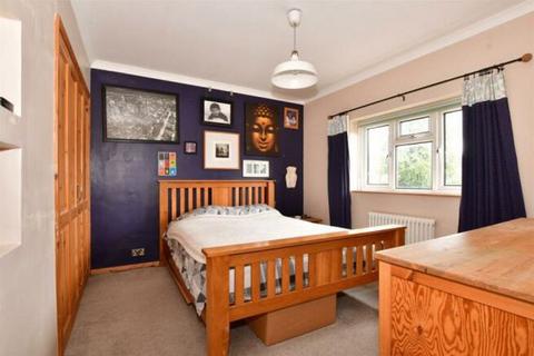 3 bedroom semi-detached house for sale, New House Lane, Gravesend DA11