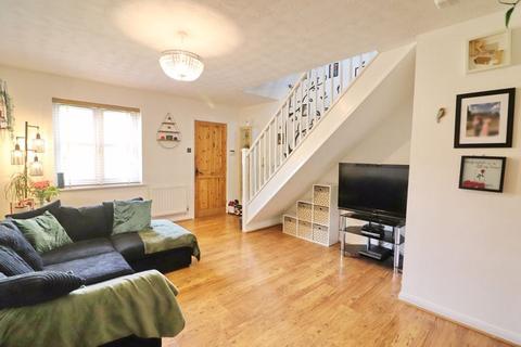 2 bedroom terraced house for sale, Doefield Avenue, Manchester M28