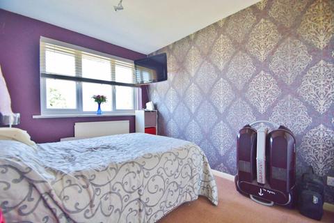 16 Cavalier Road, Thame, OX9 3TP