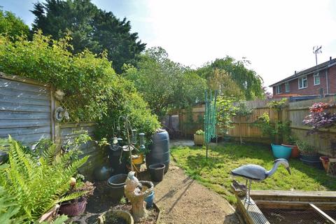 16 Cavalier Road, Thame, OX9 3TP