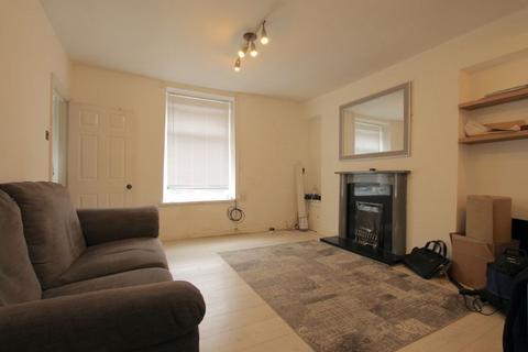 3 bedroom terraced house to rent, High Street, Porth CF39