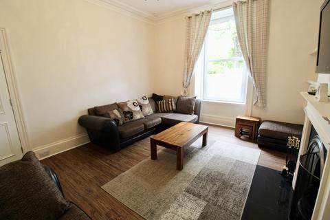 4 bedroom semi-detached house to rent, Loanhead Terrace, Aberdeen, AB25