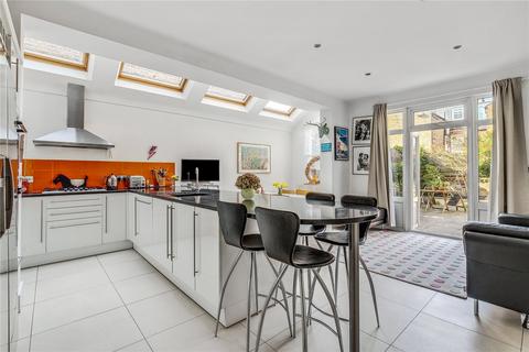 50 Alfriston Road, London, SW11 6NW