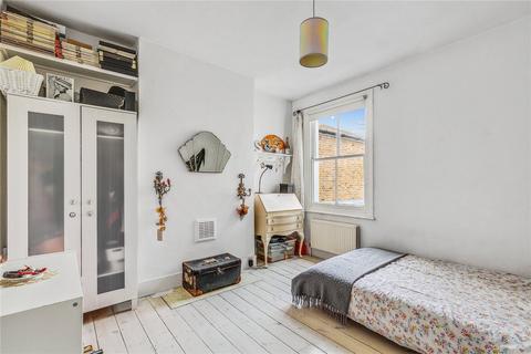 50 Alfriston Road, London, SW11 6NW