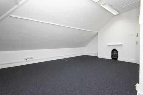 Property to rent, Yelverton Road, Bournemouth,