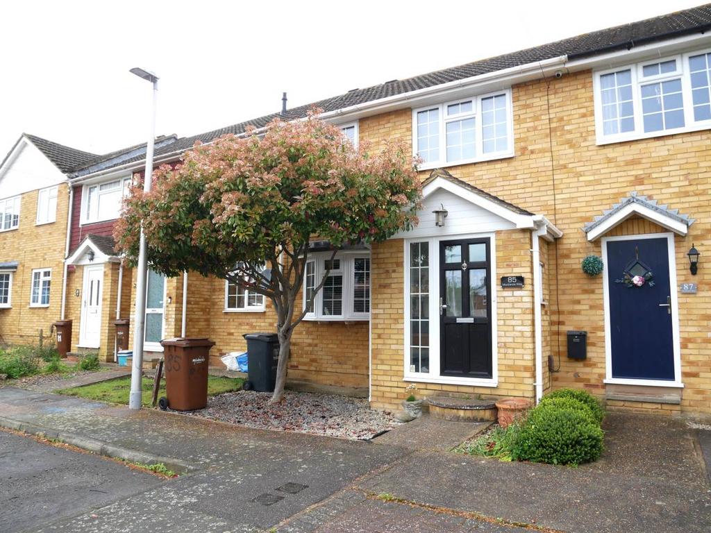 Macklands Way, Rainham, 3 bed terraced house £1,400 pcm (£323 pw)