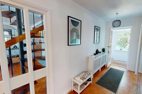 4 bedroom bungalow to rent, Green Ridge, Brighton, BN1