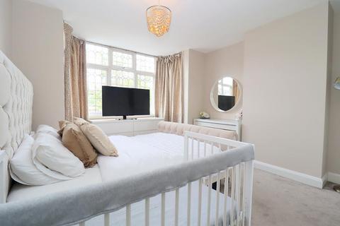 3 bedroom semi-detached house for sale, Cranleigh Gardens, New Bedford Road Area, Luton, Bedfordshire, LU3 1LS