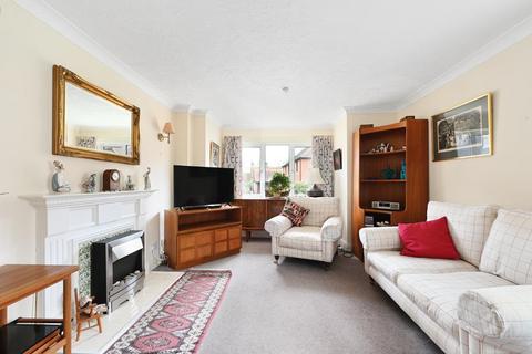 2 bedroom flat for sale, The Cobs, Woodbury Lane, Tenterden, Kent, TN30 6JH