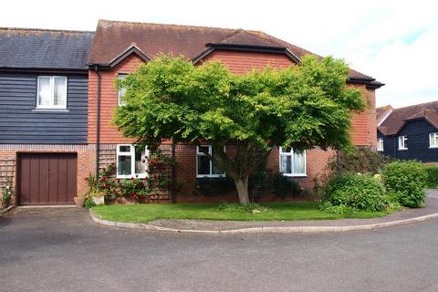 2 bedroom flat for sale, The Cobs, Woodbury Lane, Tenterden, Kent, TN30 6JH