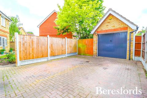 8 Hornbeam Chase, South Ockendon, RM15 6TT