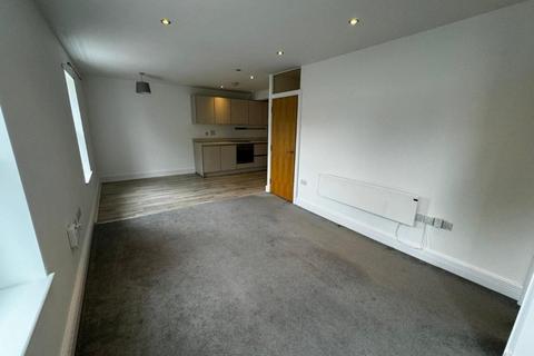 2 bedroom flat to rent, North Street, Old Town, Swindon, SN1 3JY