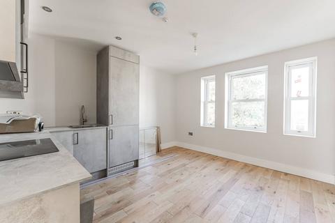 2 bedroom flat for sale, 916 Garratt Lane, Tooting SW17