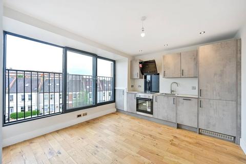 1 bedroom flat for sale, 916 Garratt Lane, Tooting SW17